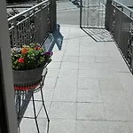 Tra I Laghi 3*