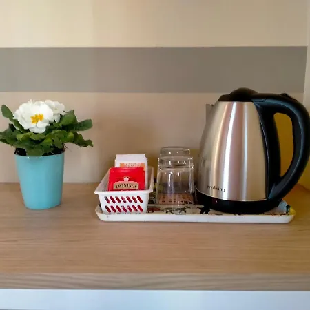 Tra I Laghi 3* Casale Corte Cerro