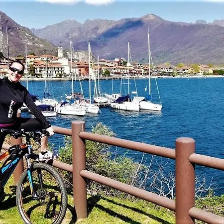 Tra I Laghi Casale Corte Cerro