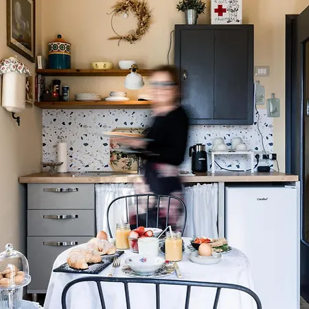 Tra I Laghi Casale Corte Cerro