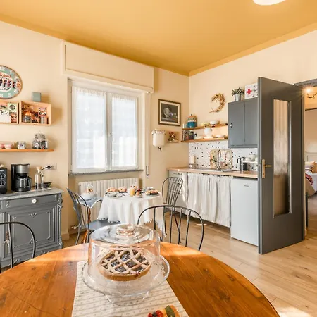 Tra I Laghi Bed and breakfast 3*