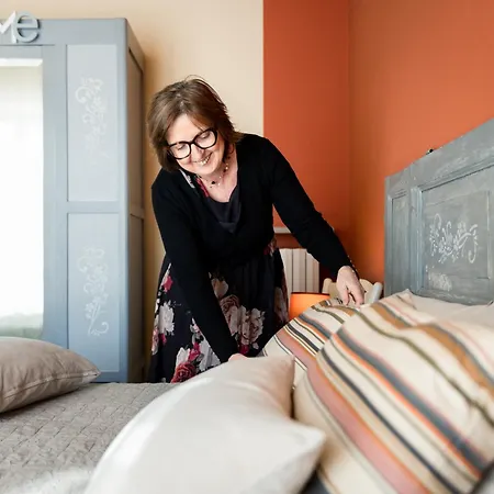 Tra I Laghi Casale Corte Cerro