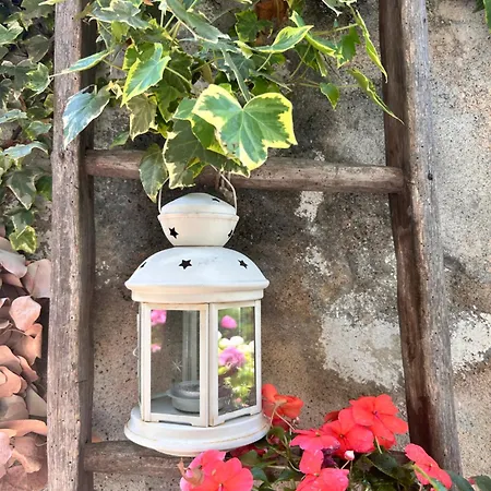Bed and breakfast Tra I Laghi Casale Corte Cerro