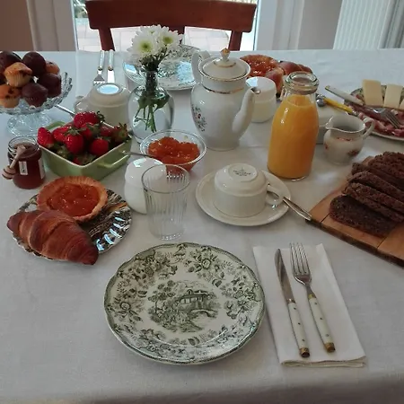 Tra I Laghi Casale Corte Cerro