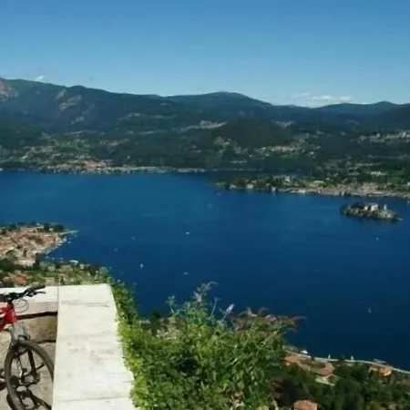 Tra I Laghi ベッド・アンド・ブレックファスト 3*