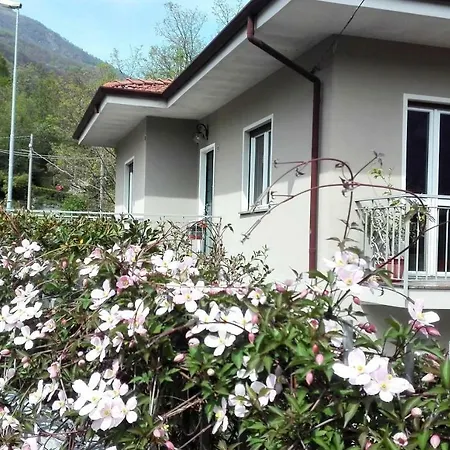 Tra I Laghi فندق مبيت وإفطار