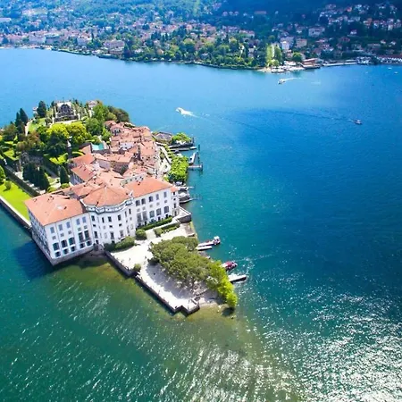 فندق مبيت وإفطار Tra I Laghi 3*