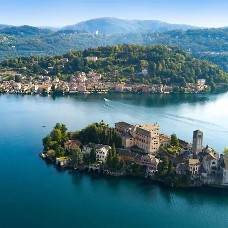 Tra I Laghi 3*