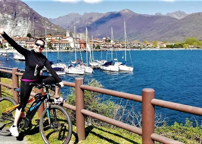Tra I Laghi Casale Corte Cerro