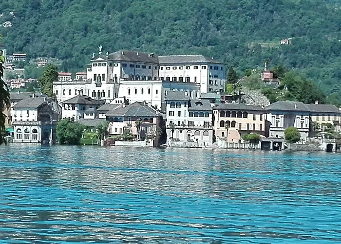 Tra I Laghi 3*
