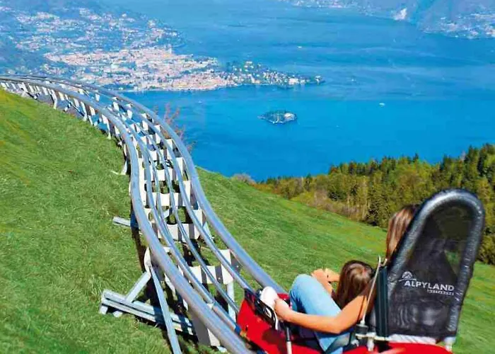 Tra I Laghi Casale Corte Cerro