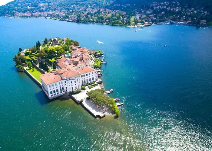 Oda ve Kahvaltı Tra I Laghi 3*