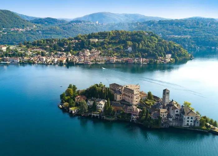 Tra I Laghi 3*